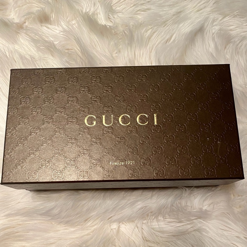 BRAND NEW GUCCI SANDALS